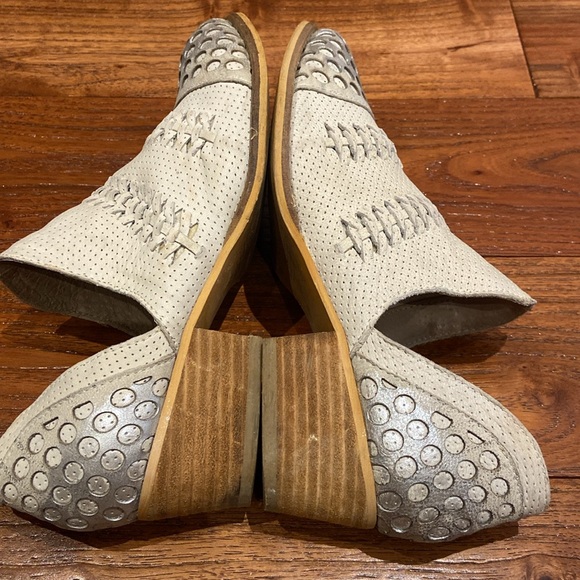 Rebels shoes ladies size 7.5 ! - Picture 5 of 12
